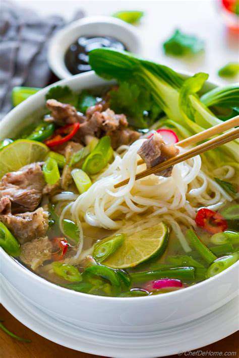 Hanoi:TheCradleofAuthenticPho
