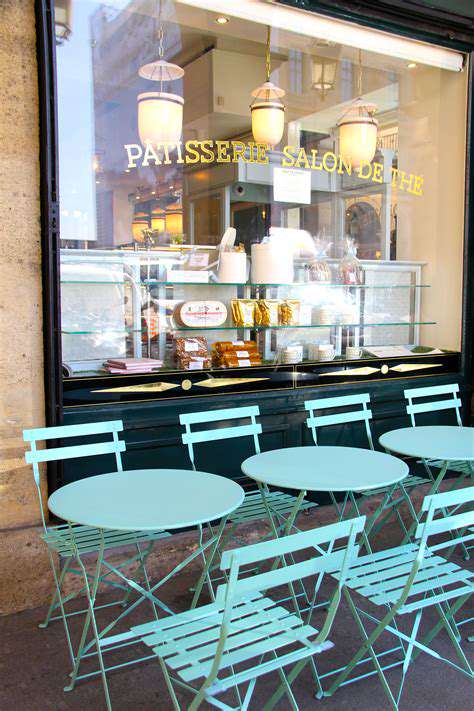 Student-FriendlyCafésandSnackingSpots:FuelingYourParisianAdventures
